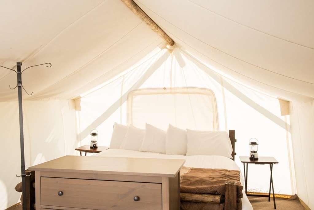 Under Canvas West Yellowstone Habitación foto