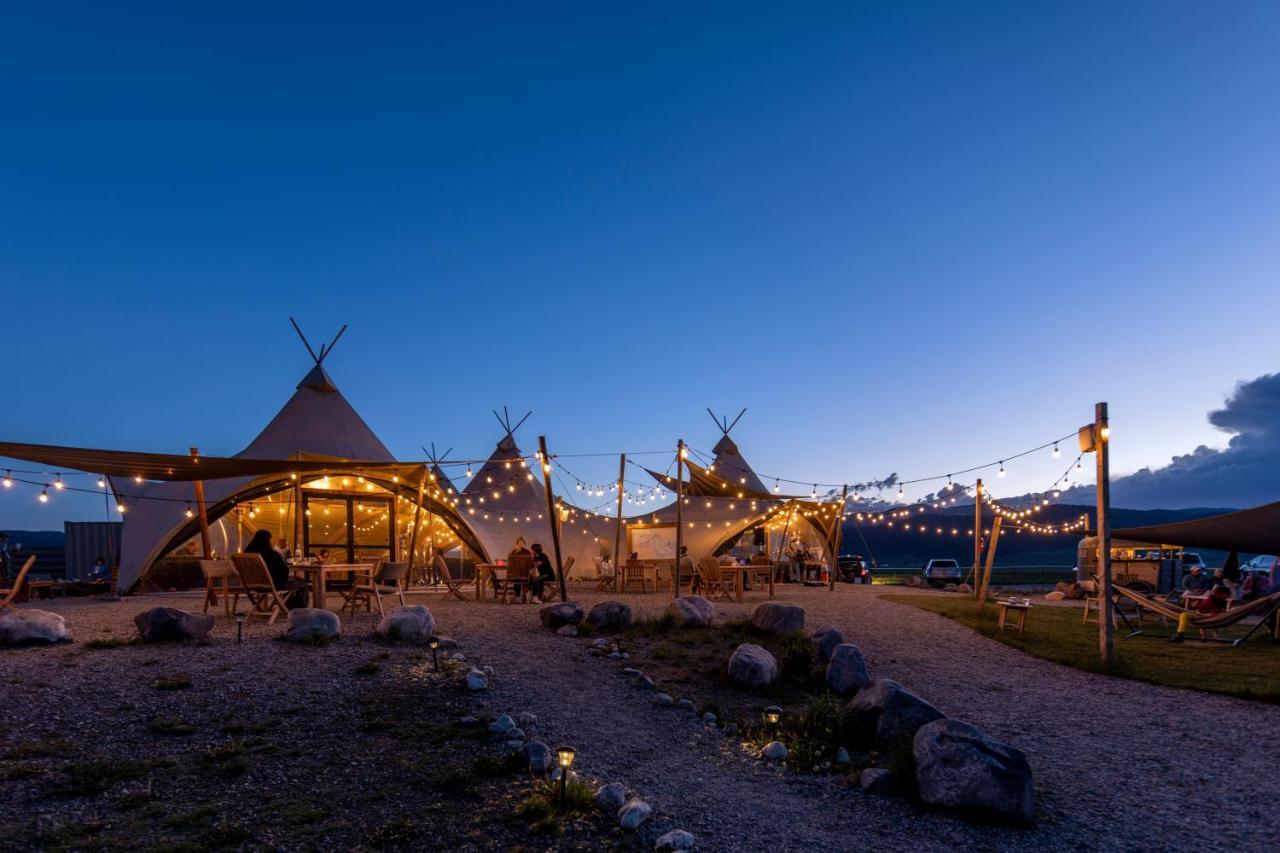 Under Canvas West Yellowstone Exterior foto